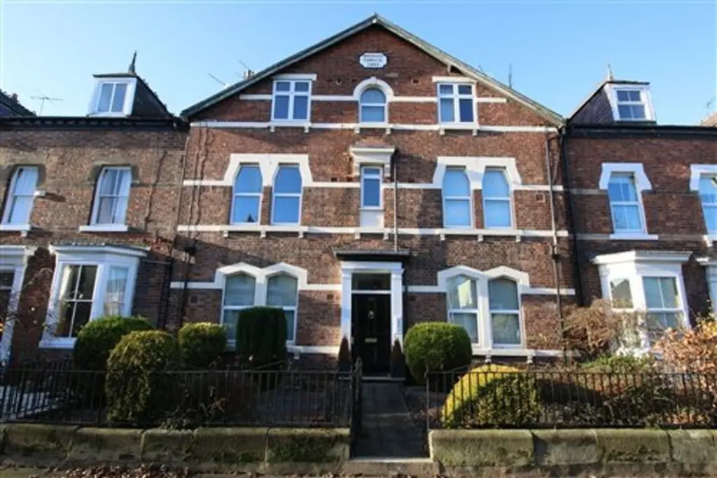Cleveland Avenue, Darlington